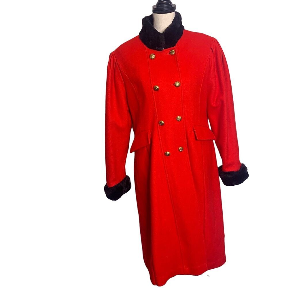 Rothschild Coat Womens Medium 18X Red Black Trim 70% Wool‎ Penny Lane Vintage